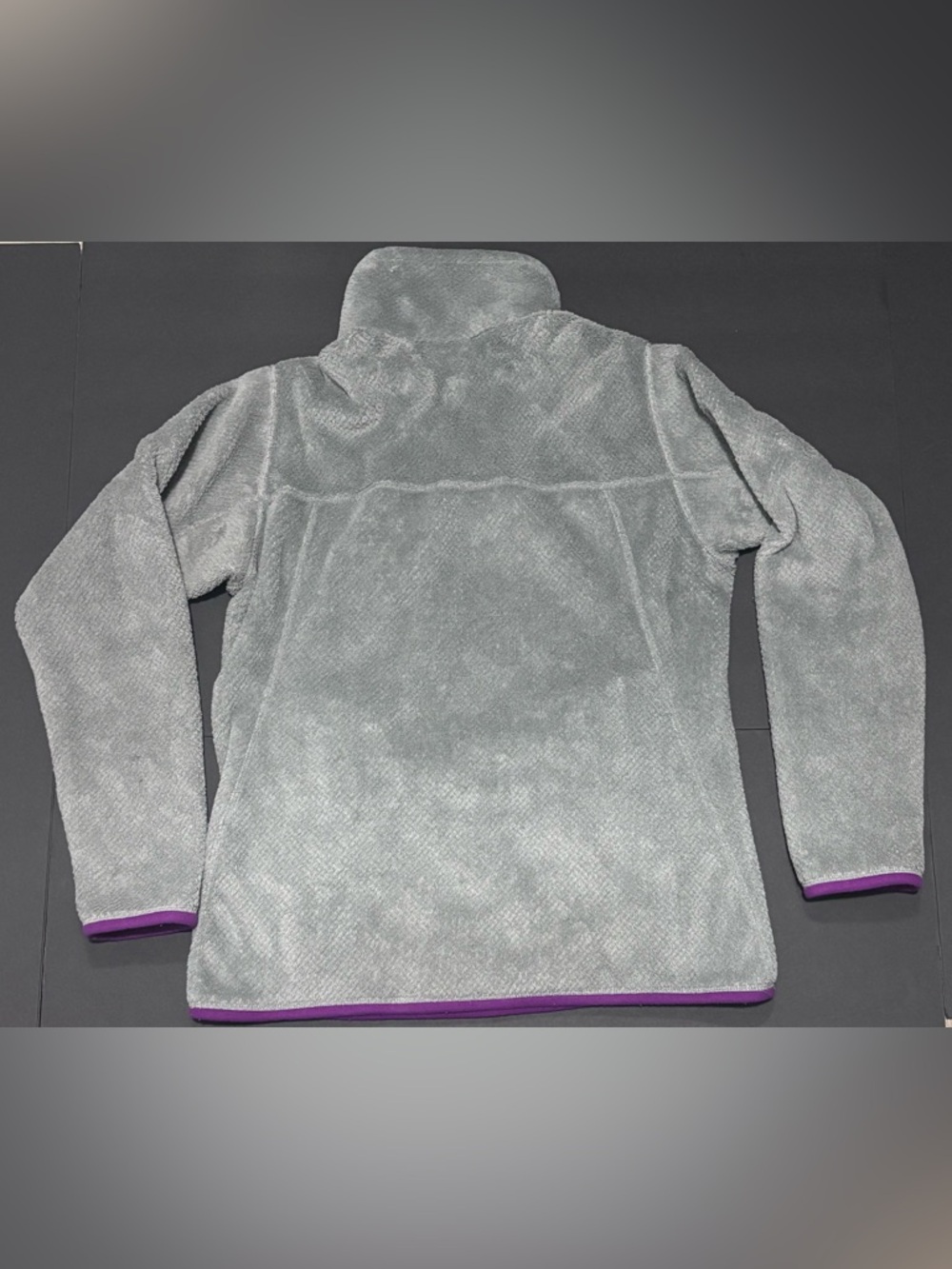 Patagonia Women’s Fleece - Picture 6 of 11